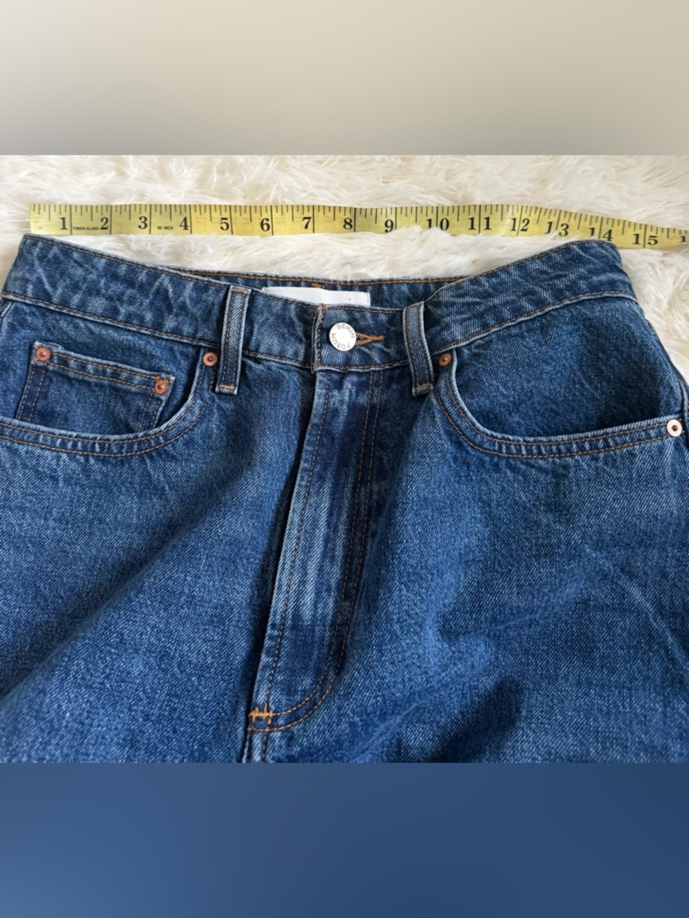 Aritzia Denim Forum The Farrah Curve-Fit Hi-Rise Wide Jean - Picture 5 of 9